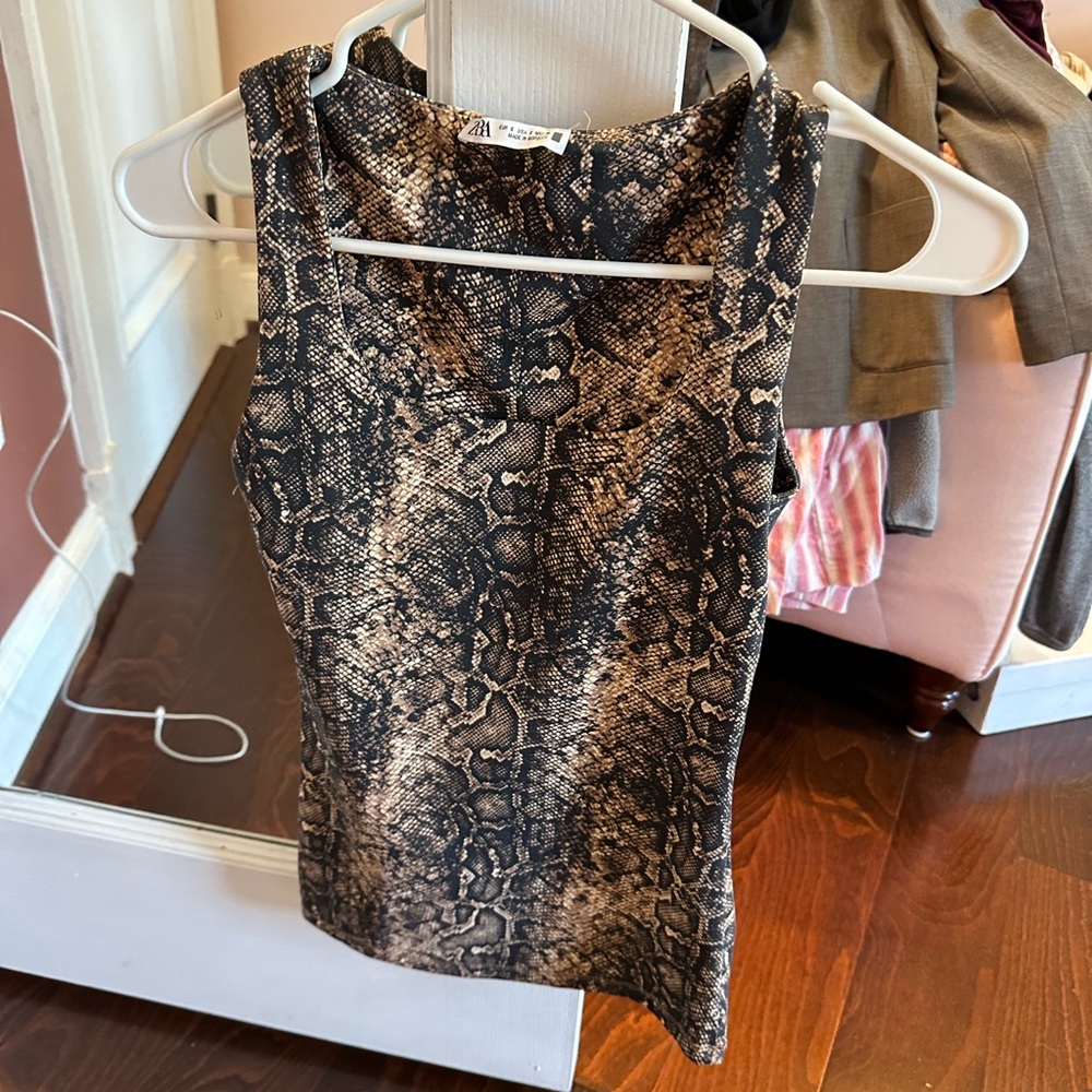 Zara A line leapord tank